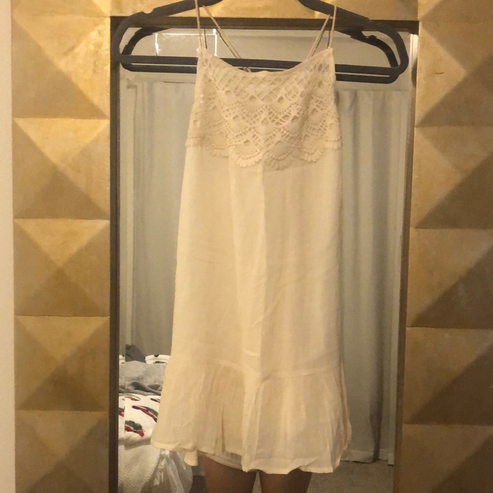 Light and Flowy Off White Linen Top